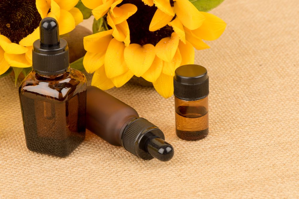 Sunflower-scented oil-absorbing moisturizer